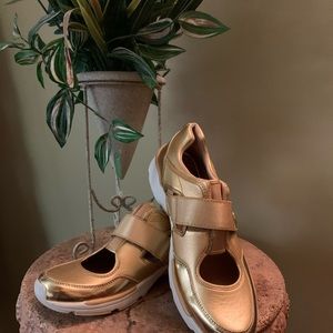 Micheal Kors Women sneakers